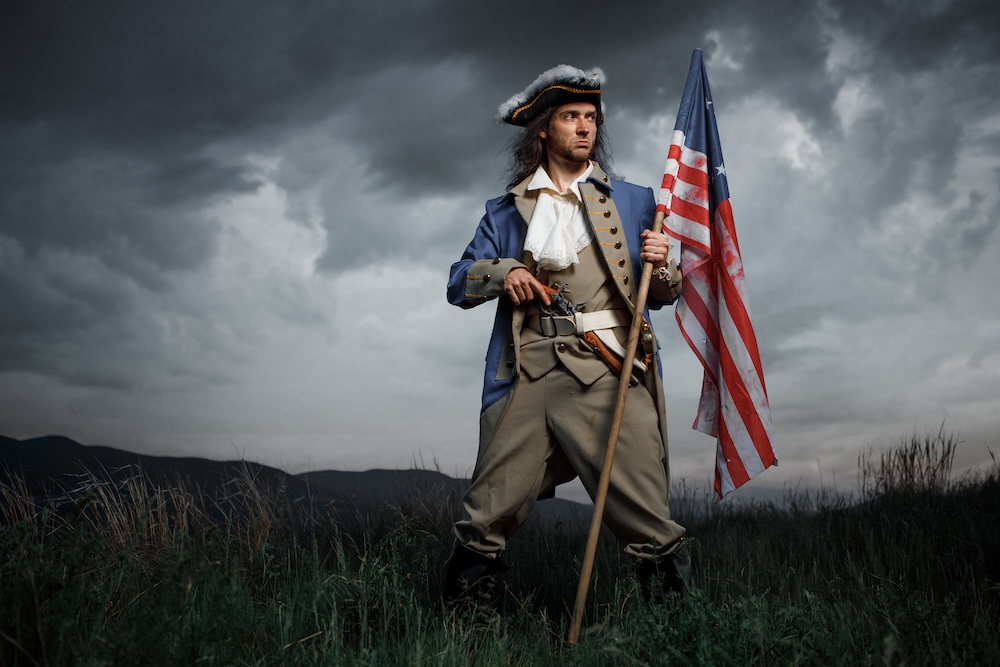 Man in American Colonial war outfit